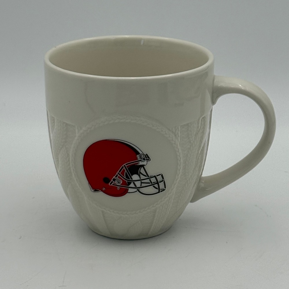 The Memory Company Cleveland Browns Cable Knit Texture Ceramic Coffee Mug Cream